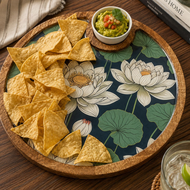 Circular Platter With Wooden Bowl